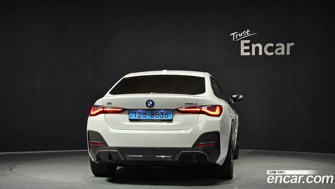 BMW i4 — фото 2