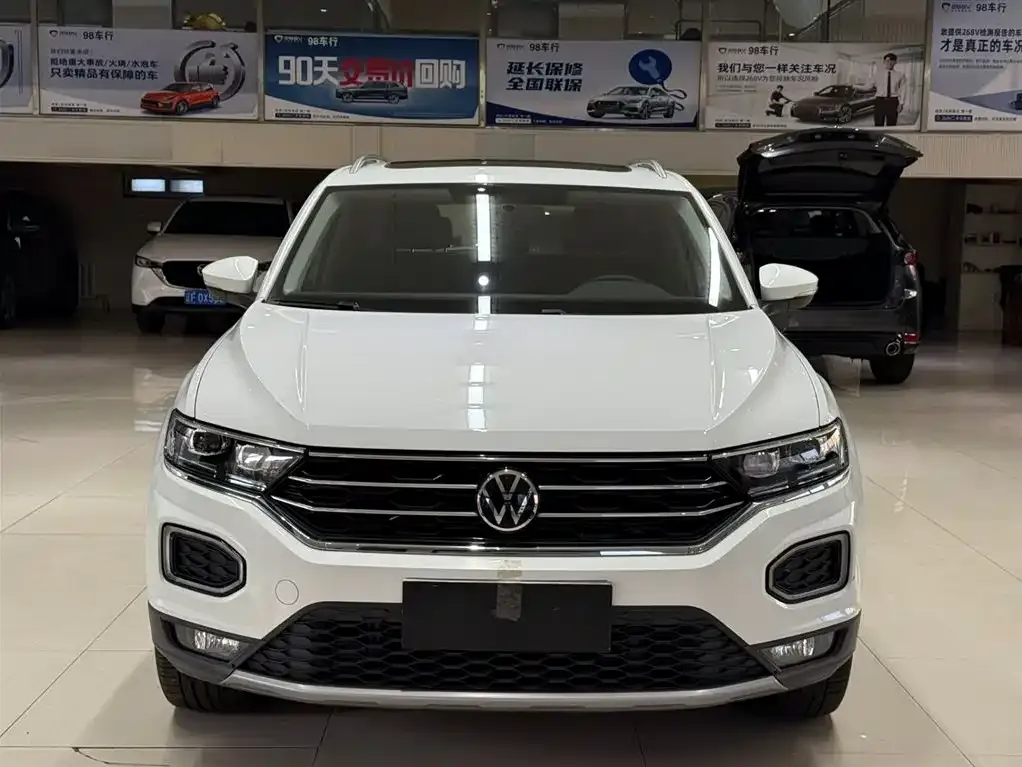 Volkswagen T-Roc — фото 2
