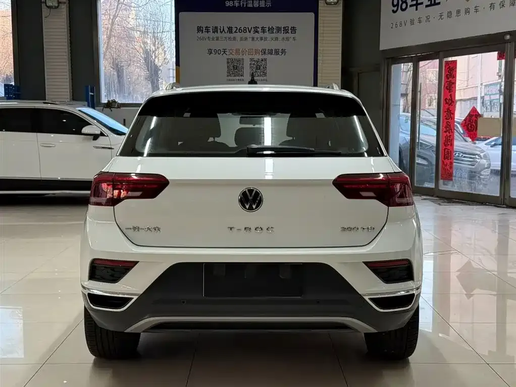 Volkswagen T-Roc — фото 3