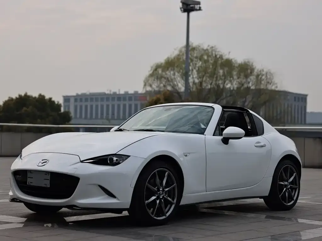 Mazda MX-5 — фото 1