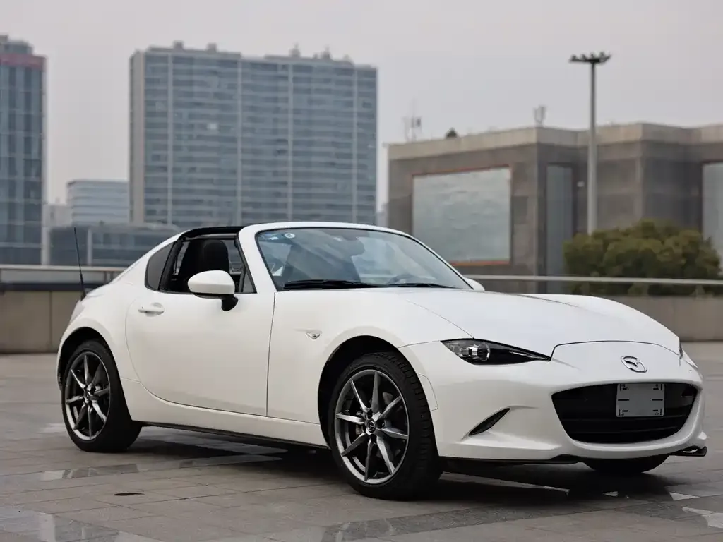 Mazda MX-5 — фото 8