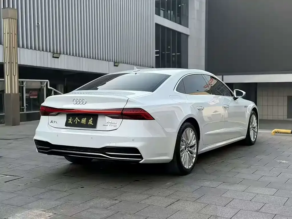 Audi A7L — фото 4