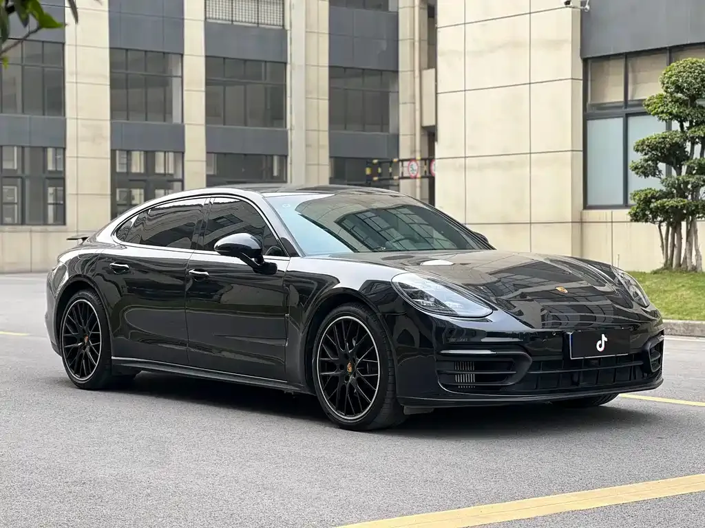 Porsche Panamera — фото 10