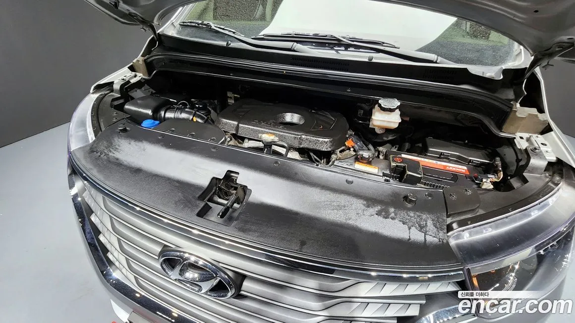 Hyundai Starex — фото 10