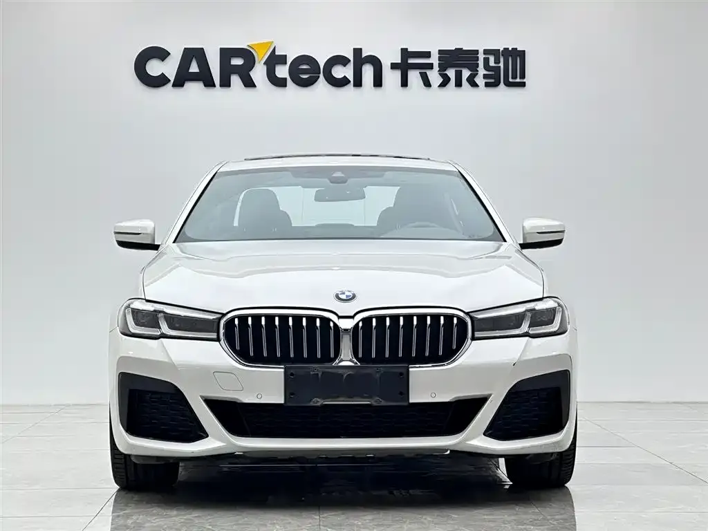 BMW 5 Series — фото 4
