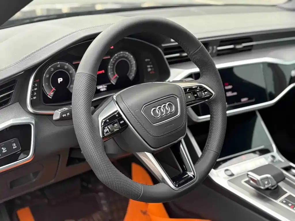 Audi A6L — фото 8