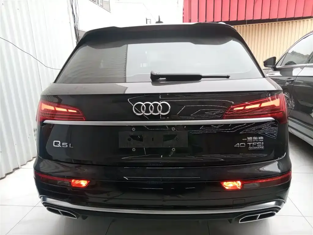 Audi Q5L — фото 7