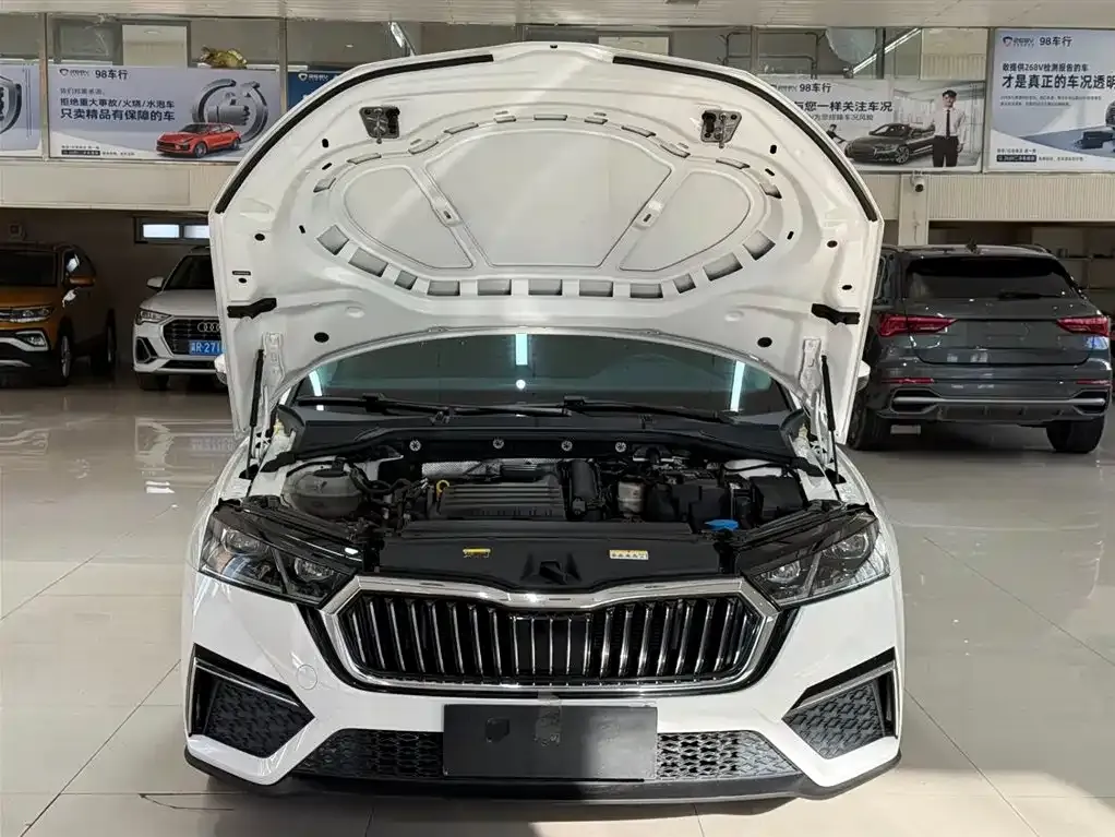 Skoda Octavia — фото 8