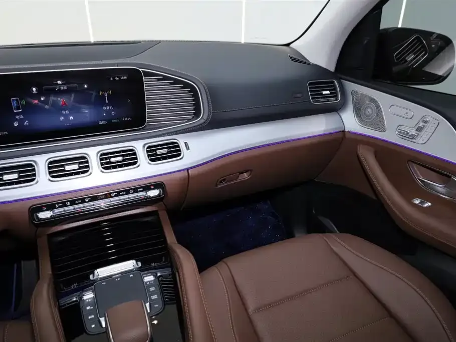 Mercedes-Benz GLS — фото 5