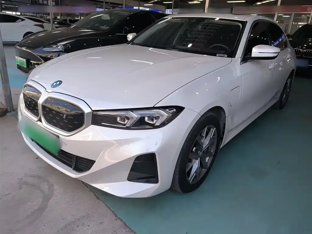 BMW i3 — фото 1