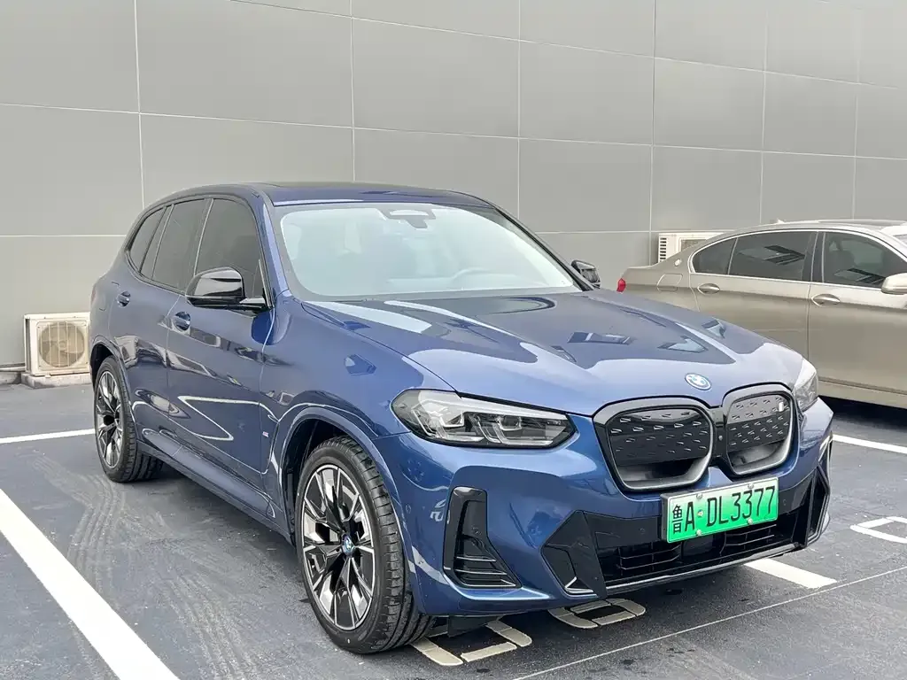 BMW iX3 — фото 2