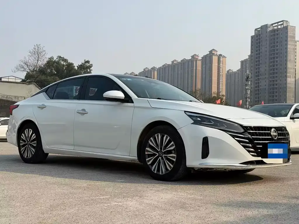 Nissan Teana — фото 2