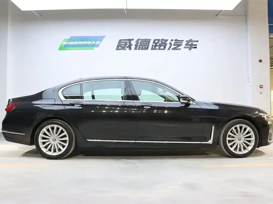 BMW 7 Series — фото 2