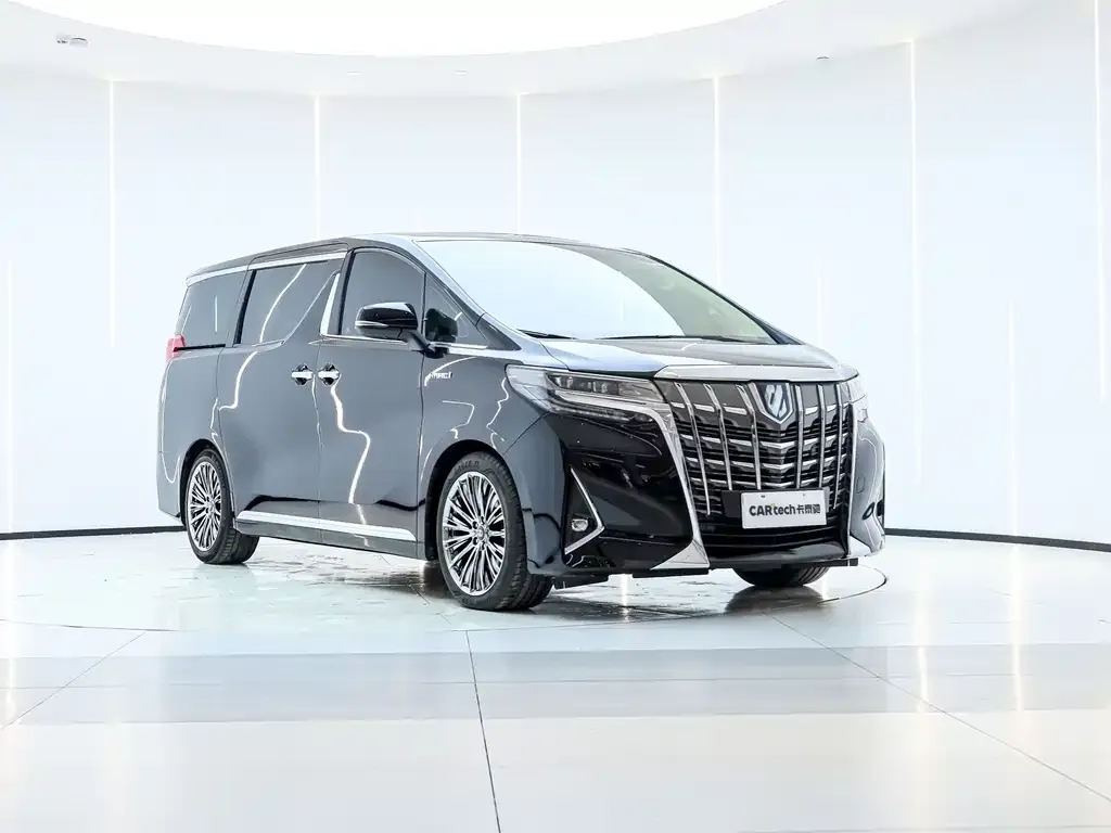 Toyota Alphard — фото 9