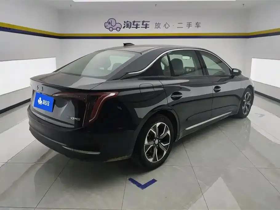 Hongqi E-QM5 — фото 6