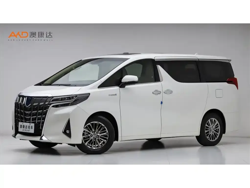 Toyota Alphard — фото 1