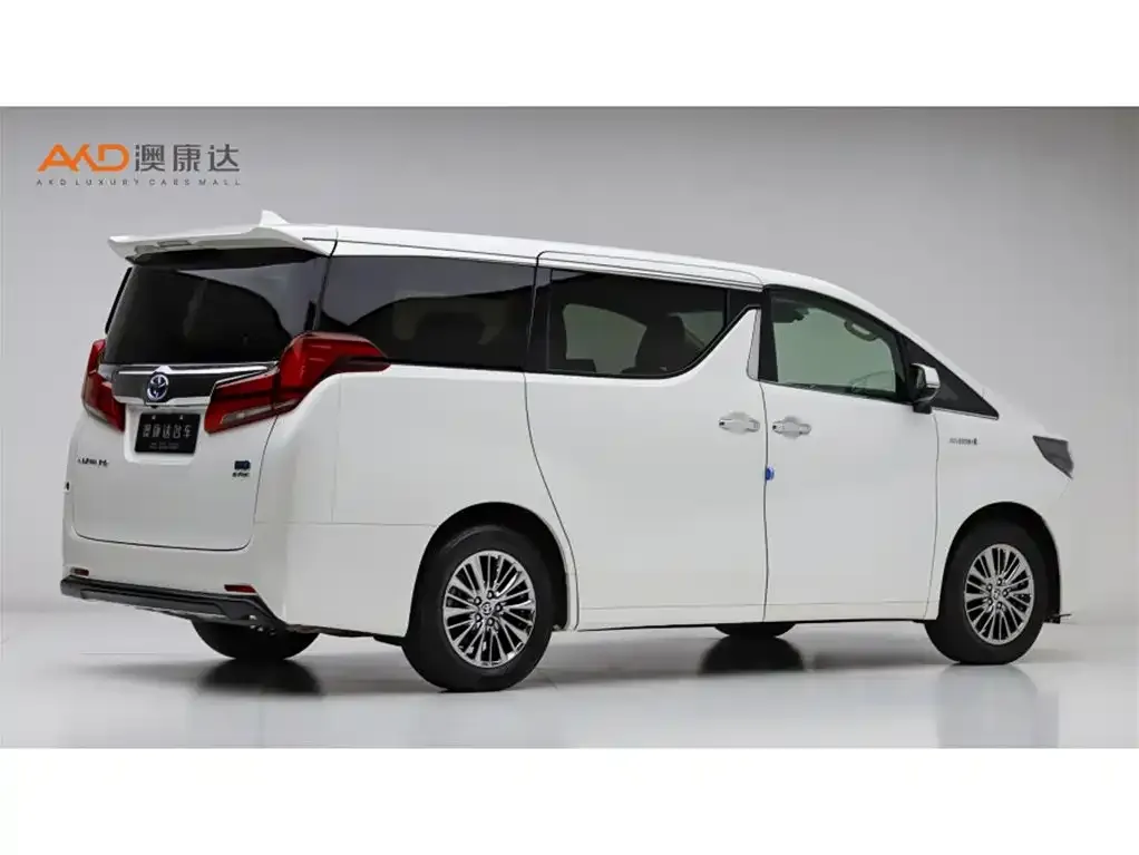 Toyota Alphard — фото 3