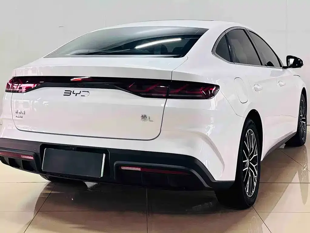 BYD Qin L — фото 4