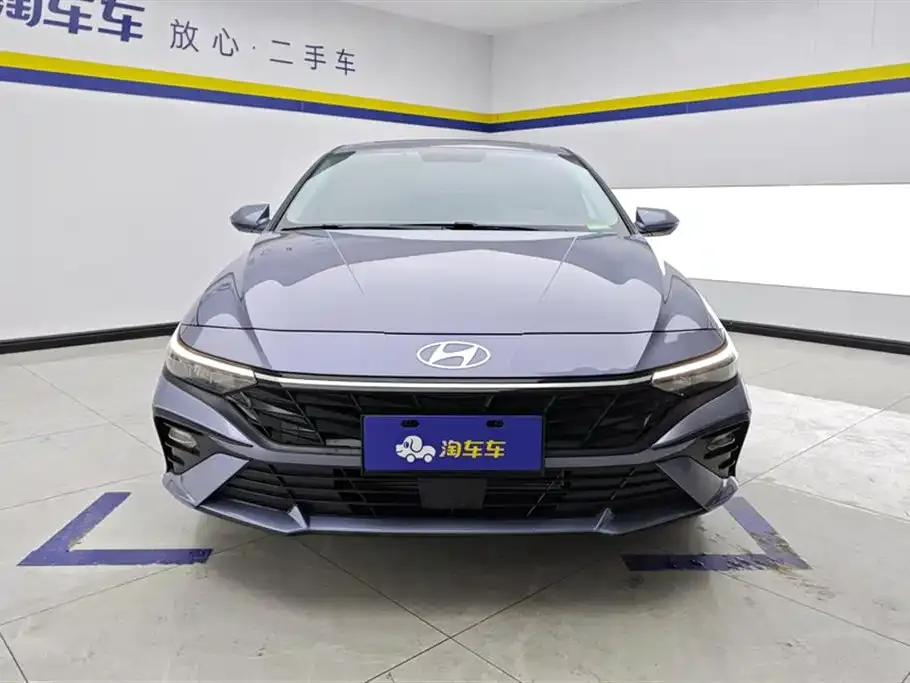 Hyundai Elantra — фото 3