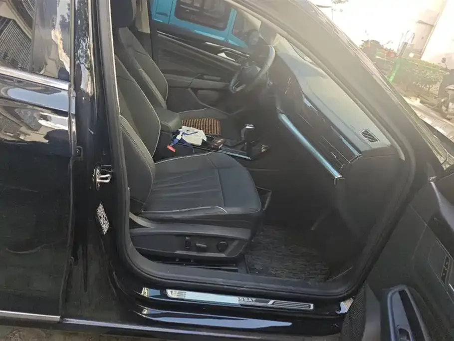 Volkswagen Passat — фото 8