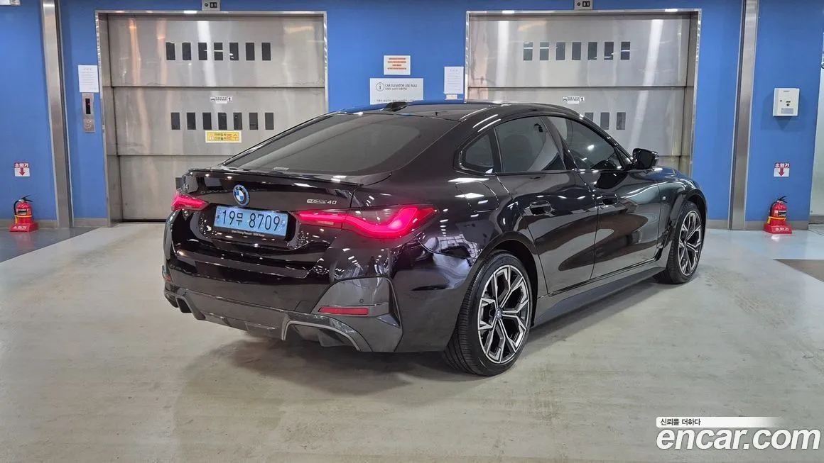 BMW i4 — фото 2
