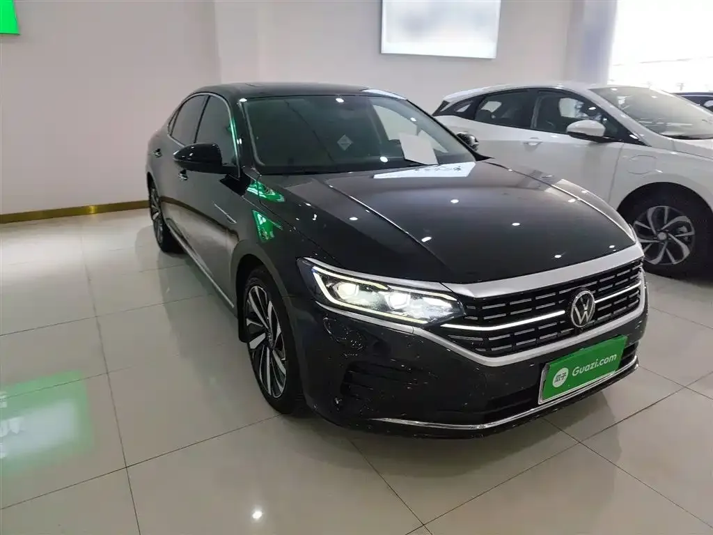 Volkswagen Passat — фото 6