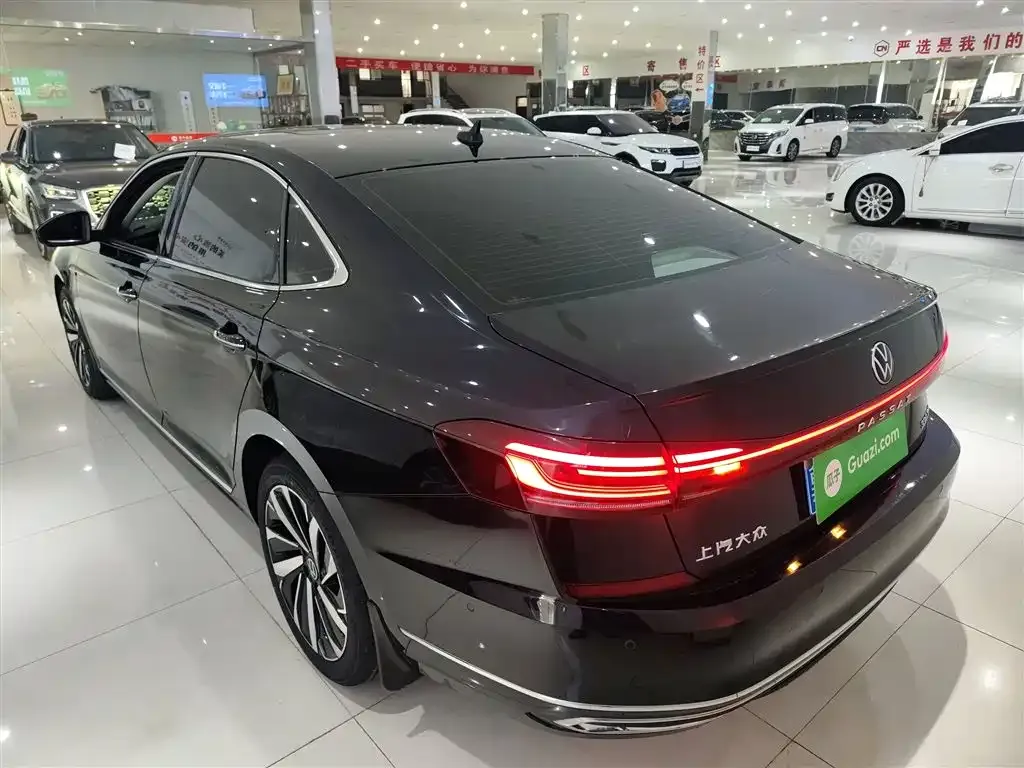 Volkswagen Passat — фото 9