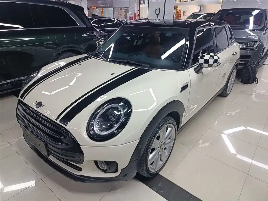 MINI Clubman — фото 3