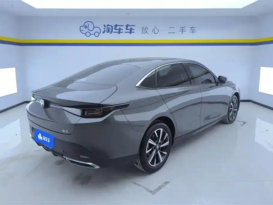 Changan Eado — фото 10