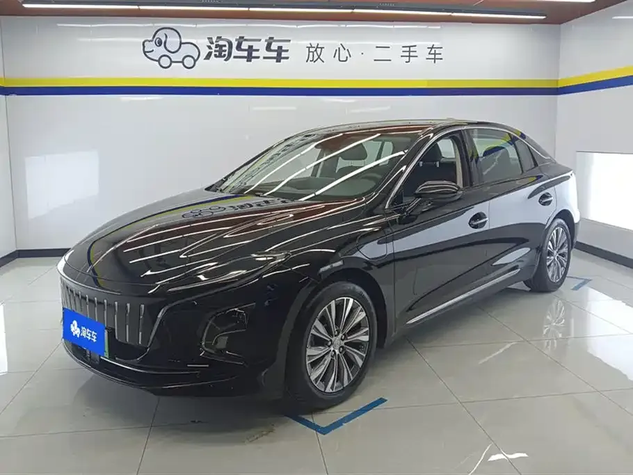 Hongqi E-QM5 — фото 1