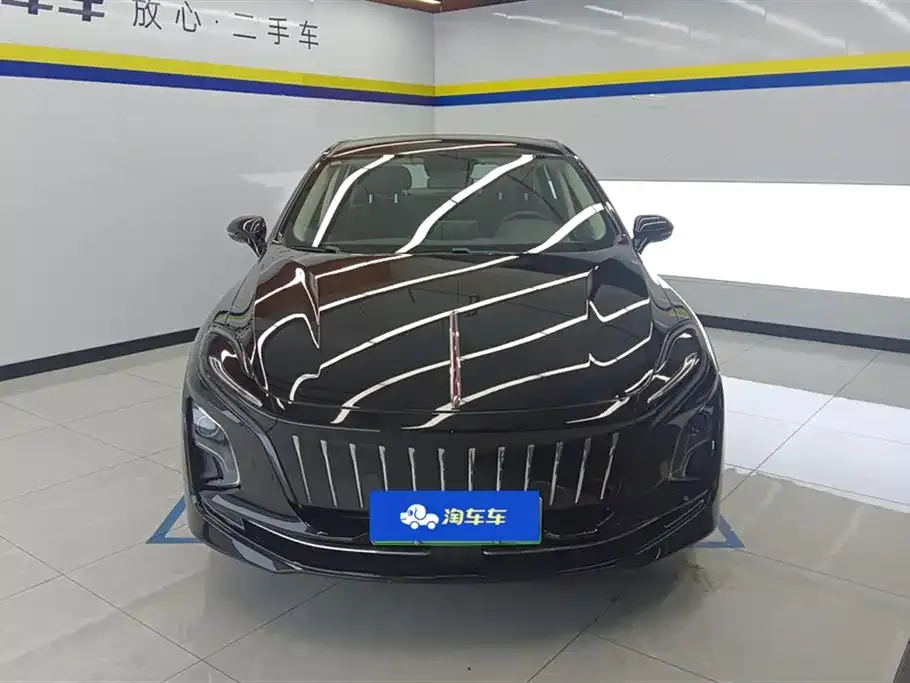 Hongqi E-QM5 — фото 6