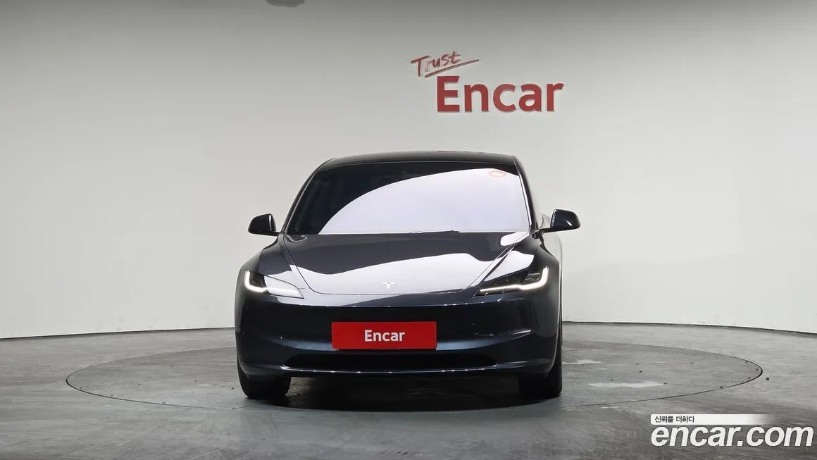Tesla Model 3 — фото 3