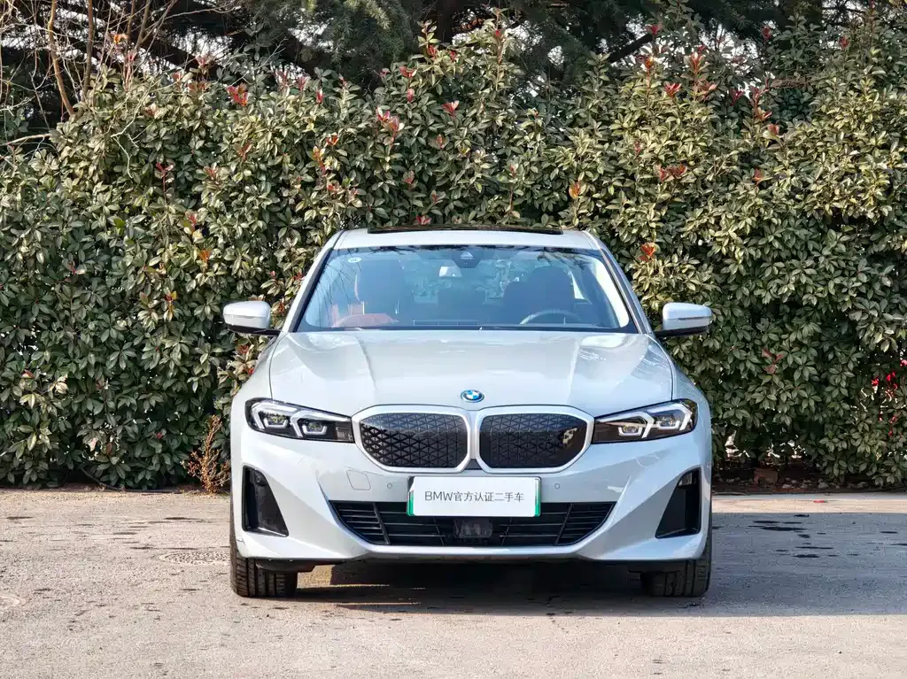 BMW i3 — фото 8