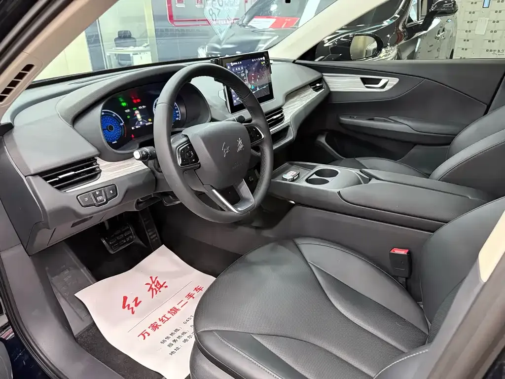 Hongqi E-QM5 — фото 6