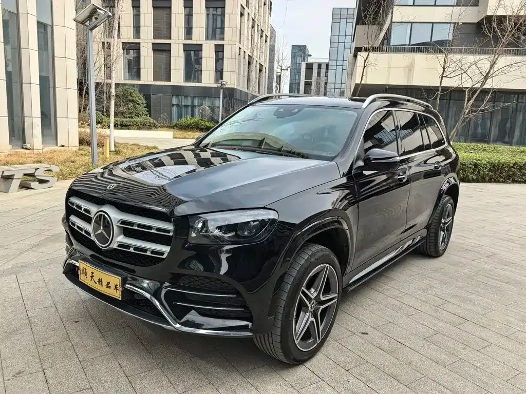 Mercedes-Benz GLS — фото 1