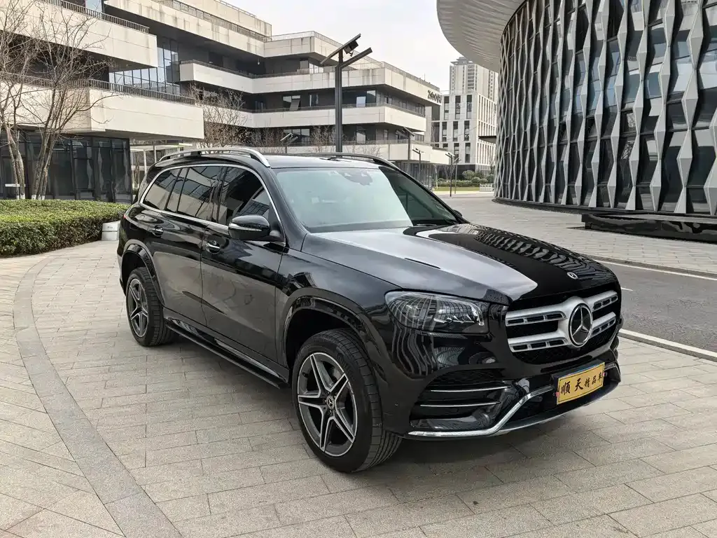 Mercedes-Benz GLS — фото 2