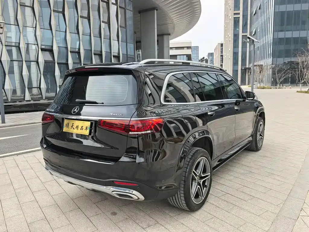 Mercedes-Benz GLS — фото 10