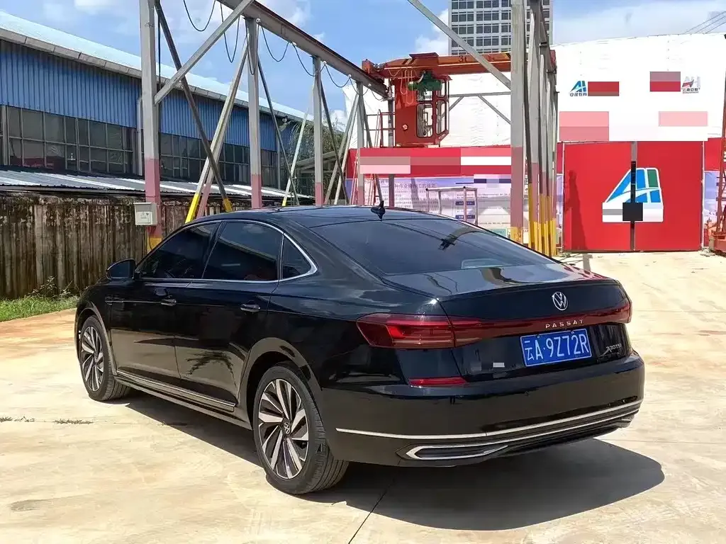 Volkswagen Passat — фото 4
