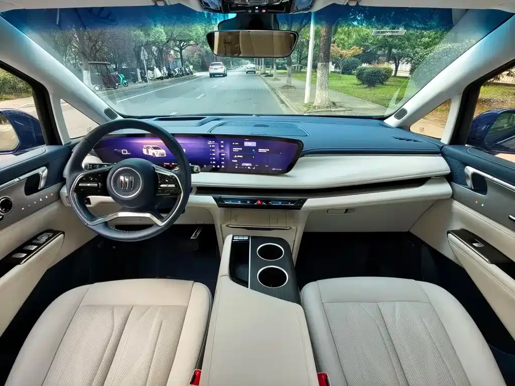 Buick GL8 Hybrid — фото 7