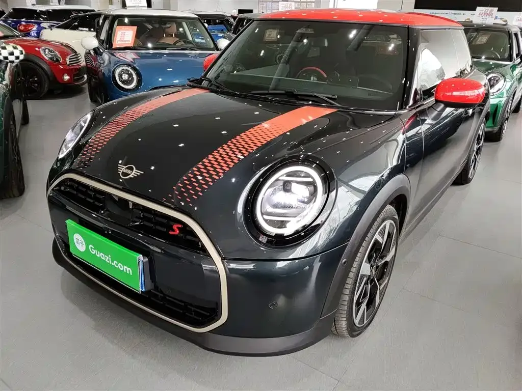MINI Cooper (3-door) — фото 1