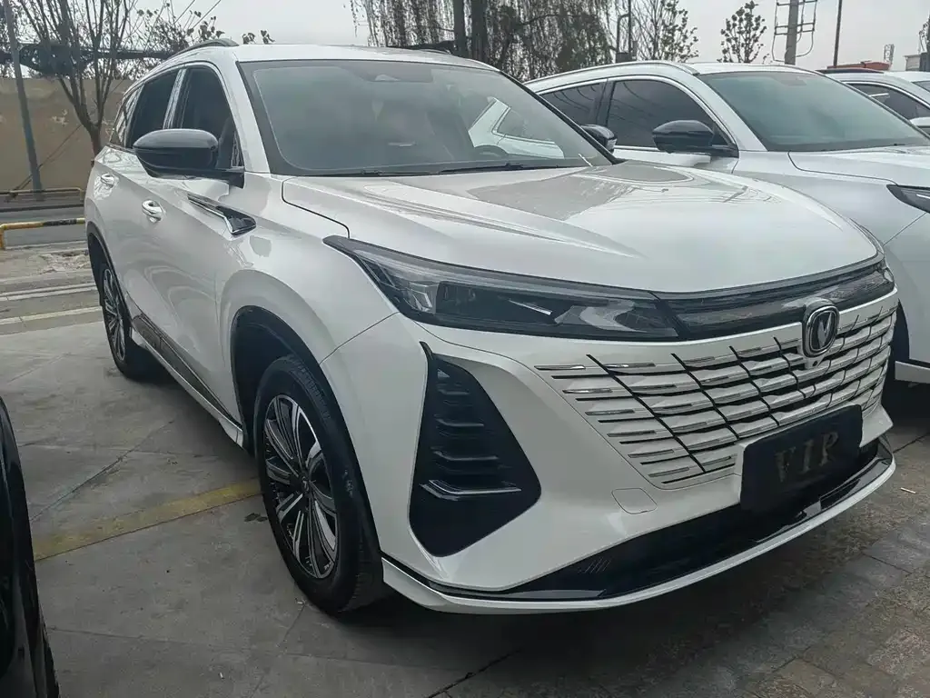 Changan CS75PLUS — фото 8