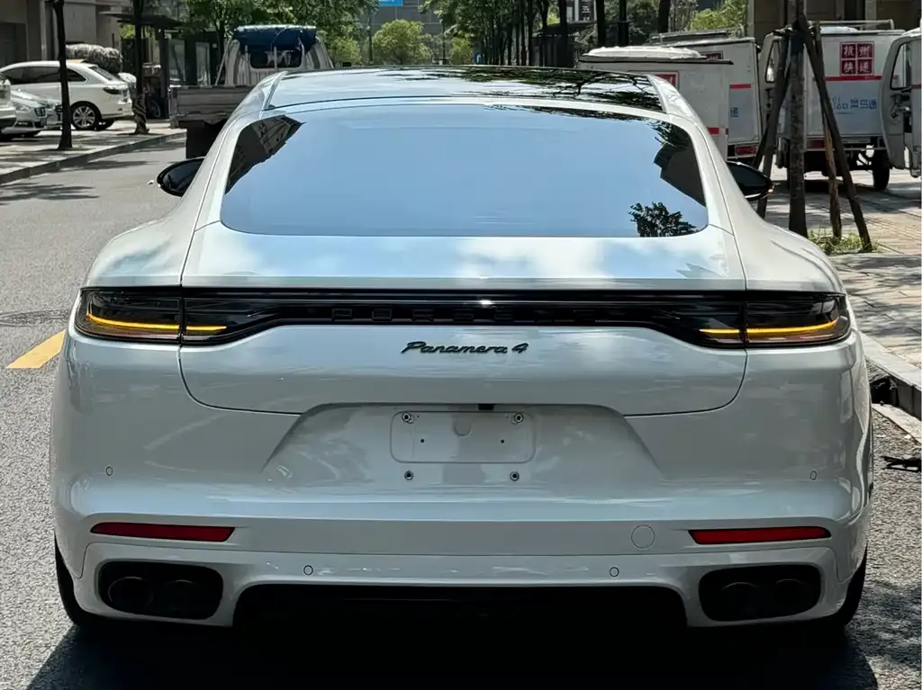 Porsche Panamera Hybrid — фото 6