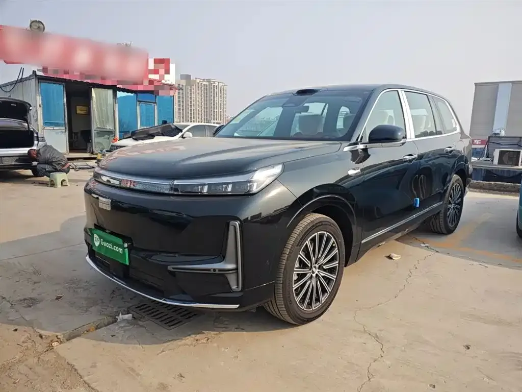 Geely Galaxy M9 — фото 1