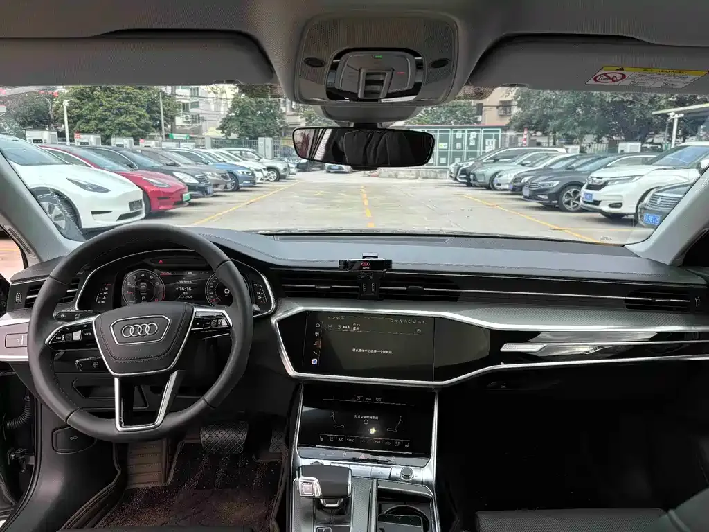 Audi A6L — фото 5