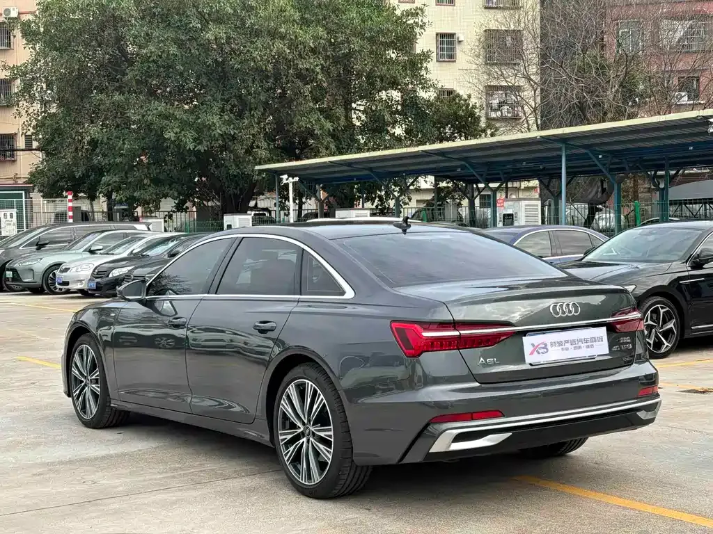 Audi A6L — фото 4