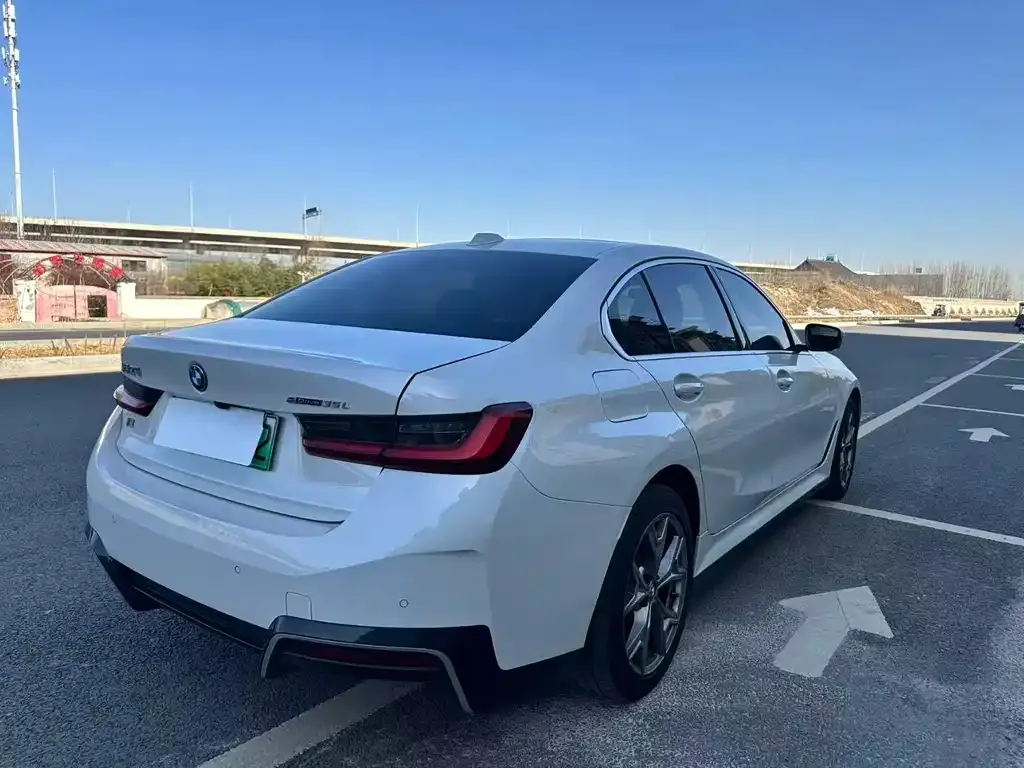 BMW i3 — фото 9