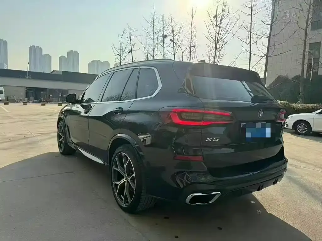 BMW X5 (Import) — фото 9