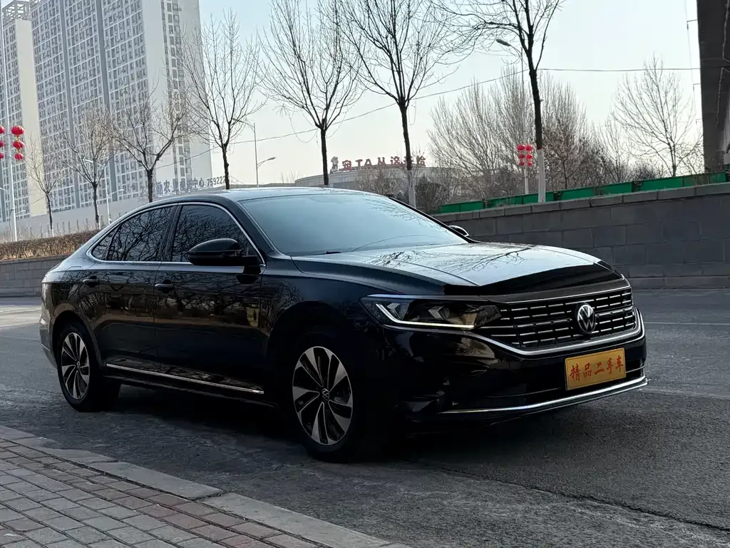 Volkswagen Passat — фото 7