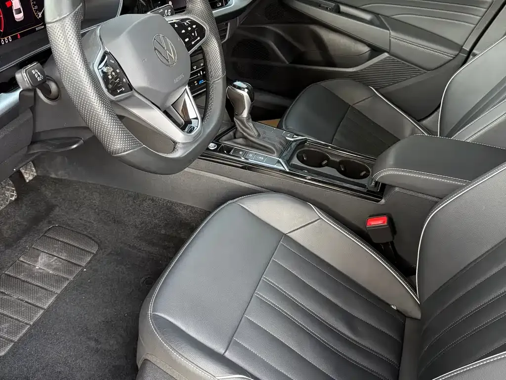 Volkswagen Passat — фото 5