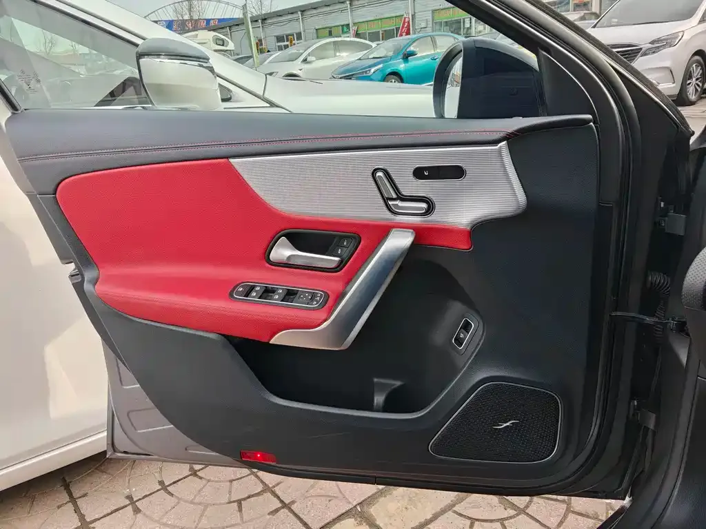Mercedes-Benz A-Class AMG — фото 10